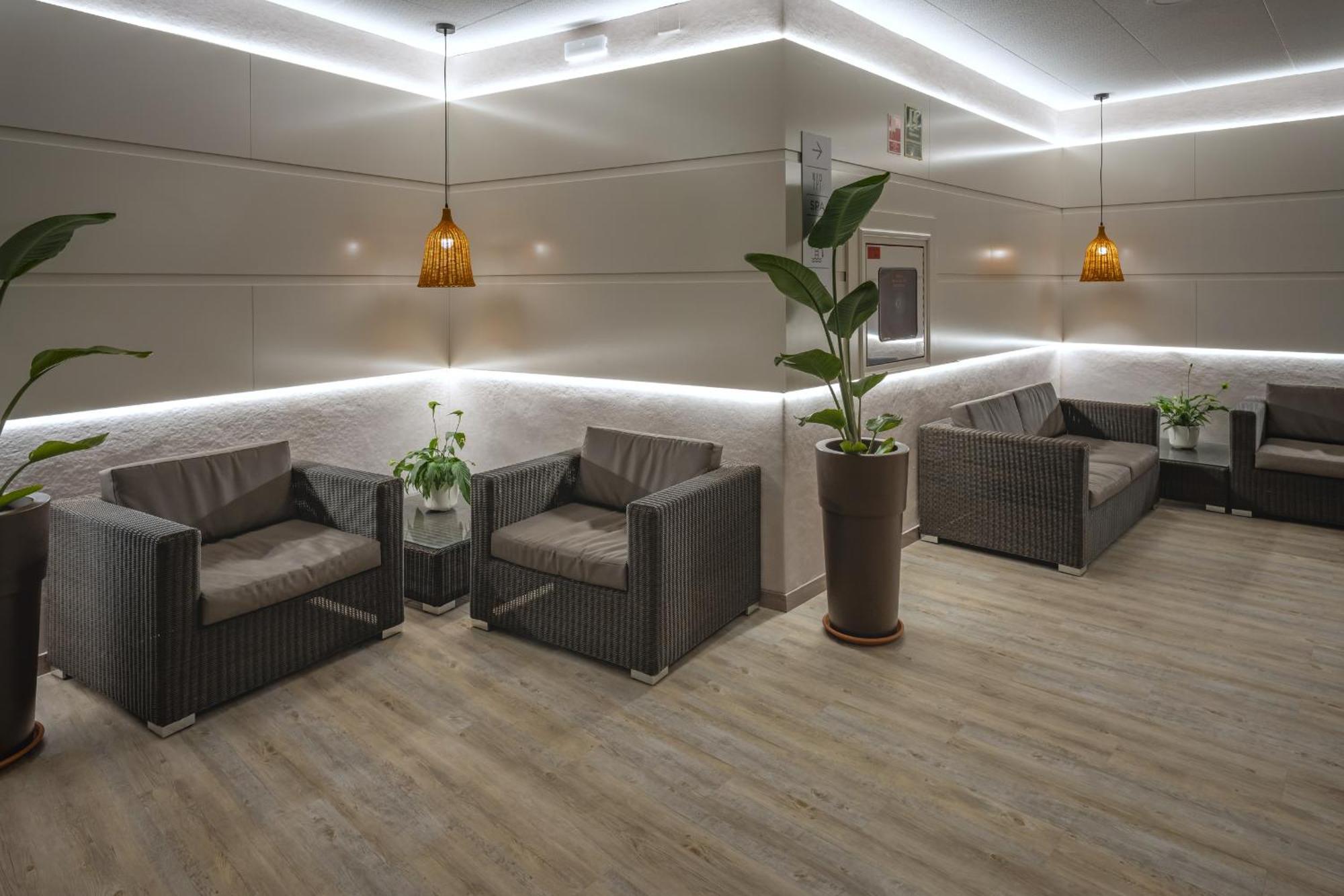 Ght Oasis Tossa & Spa Tossa de Mar Exterior photo
