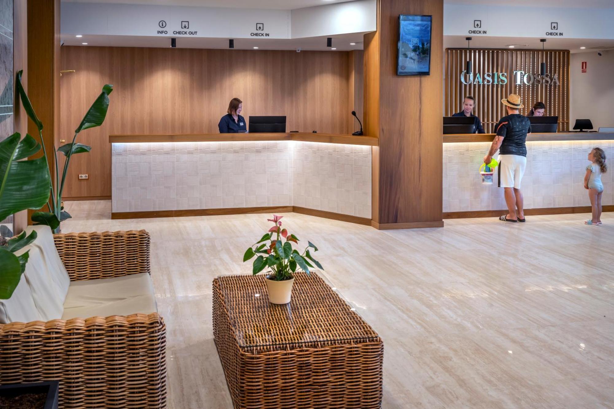 Ght Oasis Tossa & Spa Tossa de Mar Exterior photo
